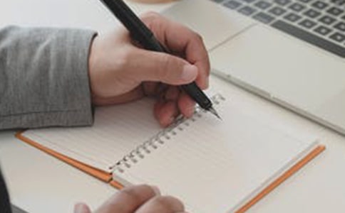 精选帮助的作文400字四篇